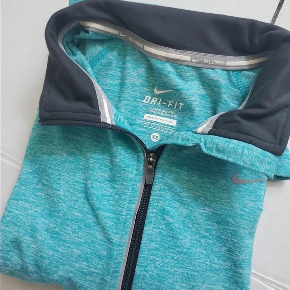 Nike pullover - Picture 6 of 7